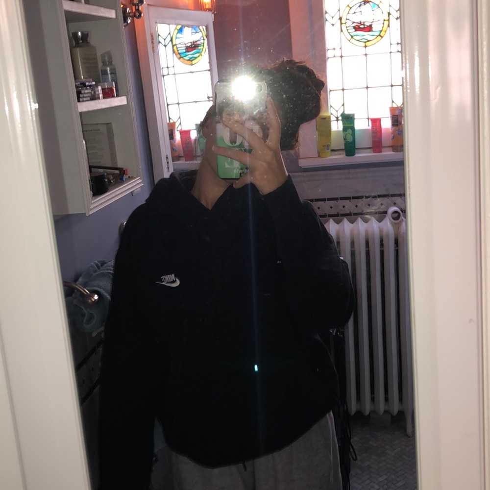 sweatshirt